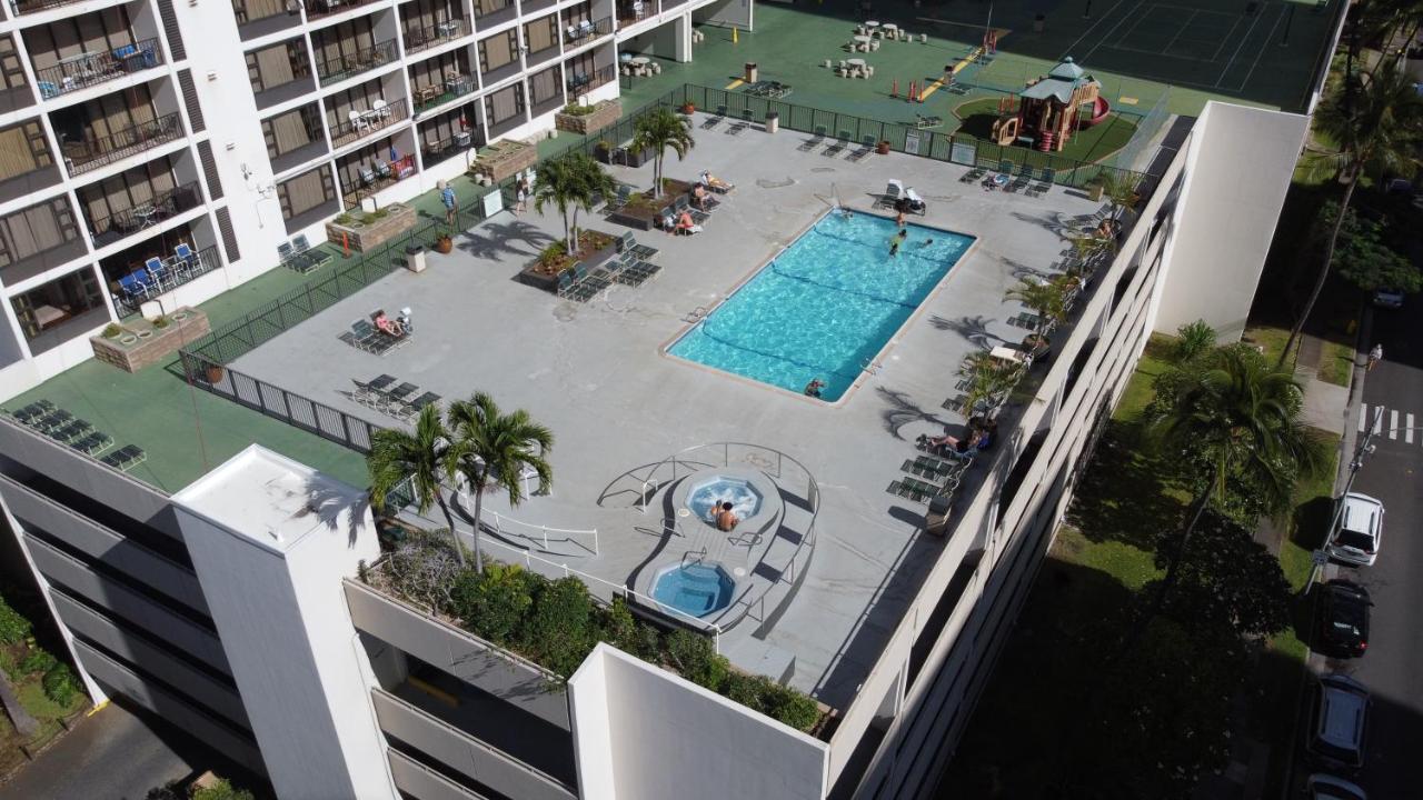 Waikiki Escapade Mountain Views Condo, Steps To Beach With Parking Perk Honolulu Esterno foto
