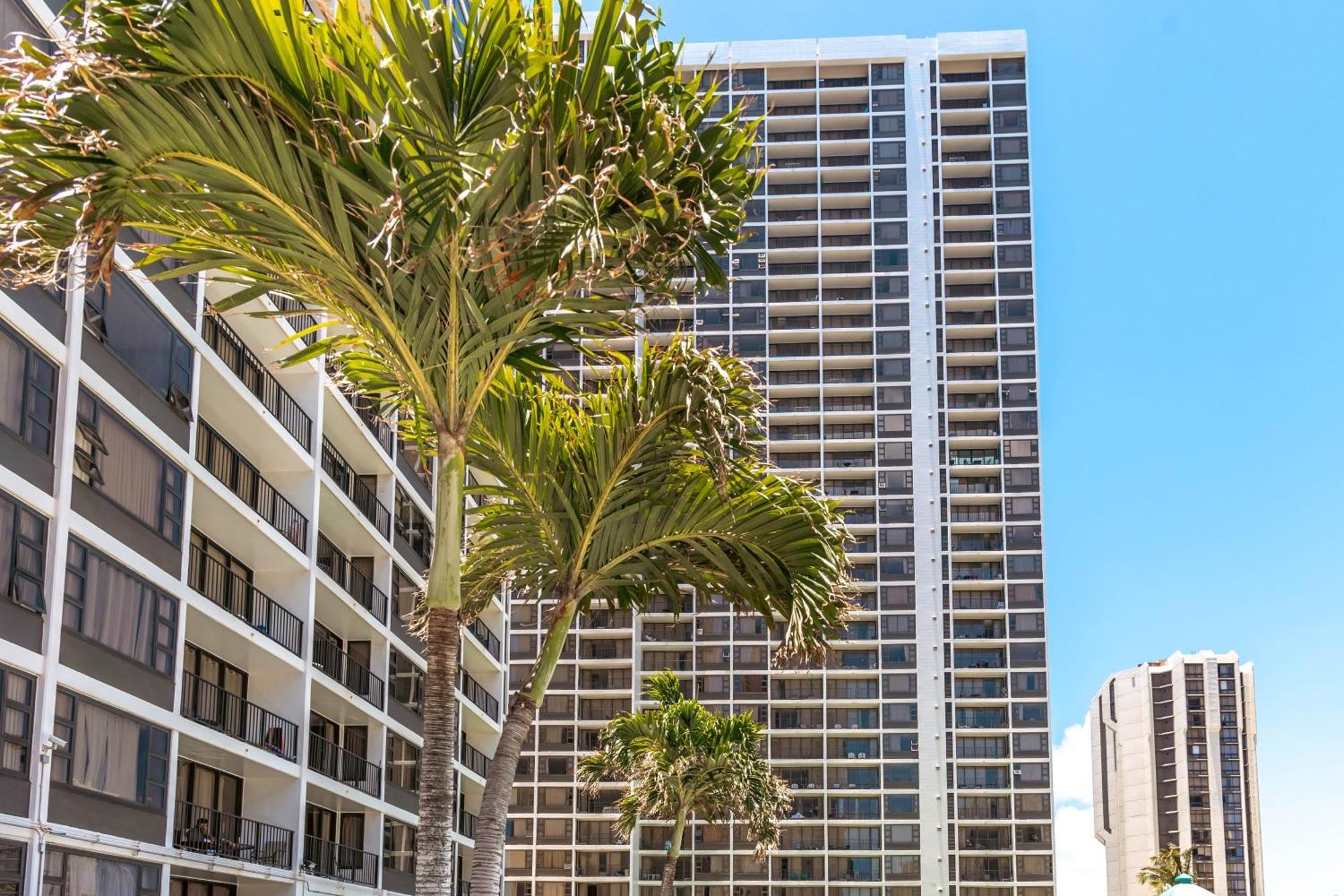 Waikiki Escapade Mountain Views Condo, Steps To Beach With Parking Perk Honolulu Esterno foto